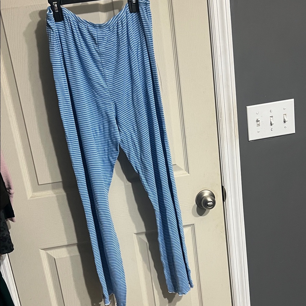 Colsie Blue and White Striped Top - Picture 13 of 13